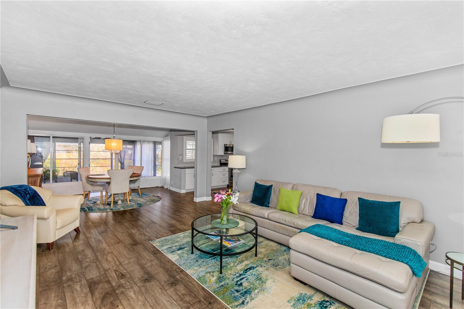 Image 7 of 36 For 6343 19th Avenue N