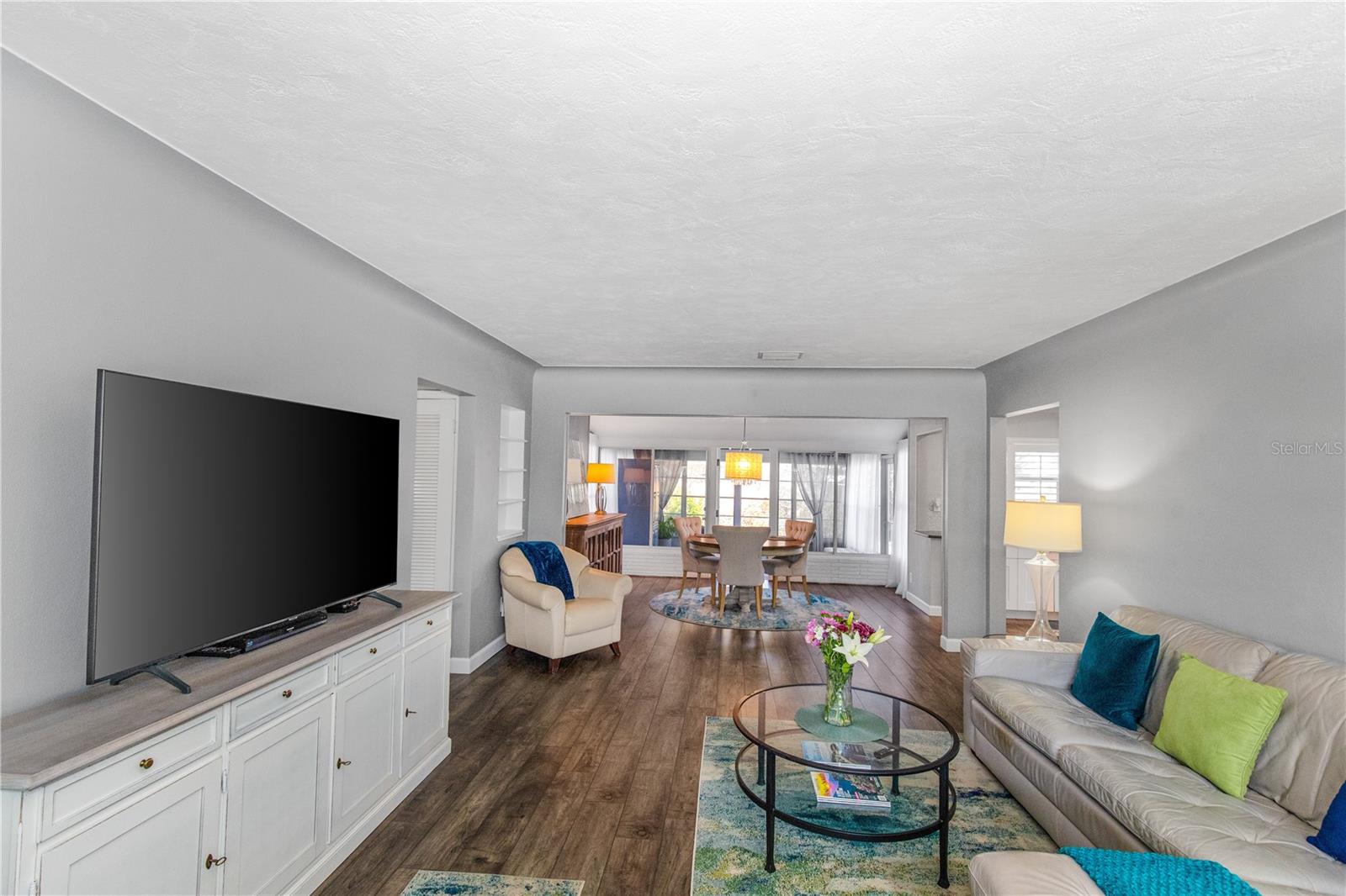 Image 8 of 36 For 6343 19th Avenue N