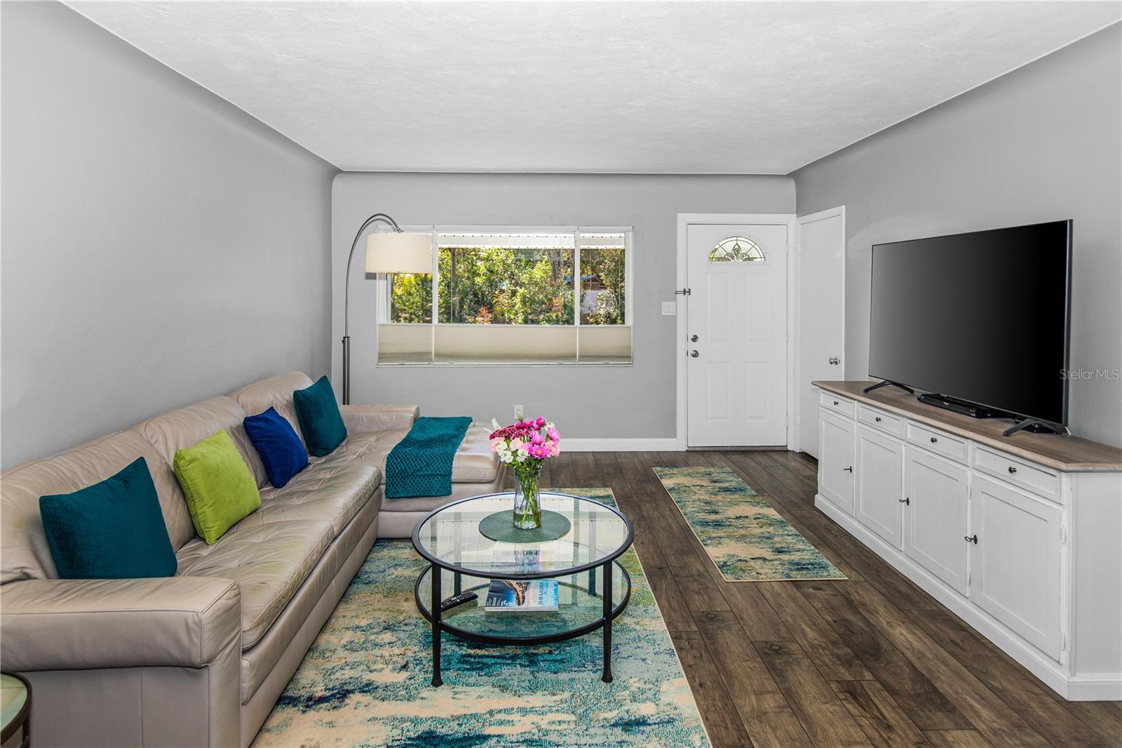 Image 9 of 36 For 6343 19th Avenue N