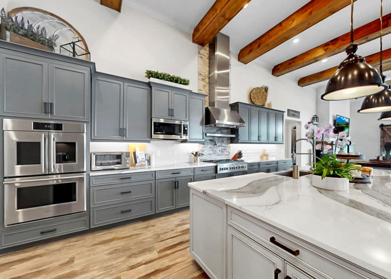 Listing photo id 11 for 813 Manns Harbor Drive