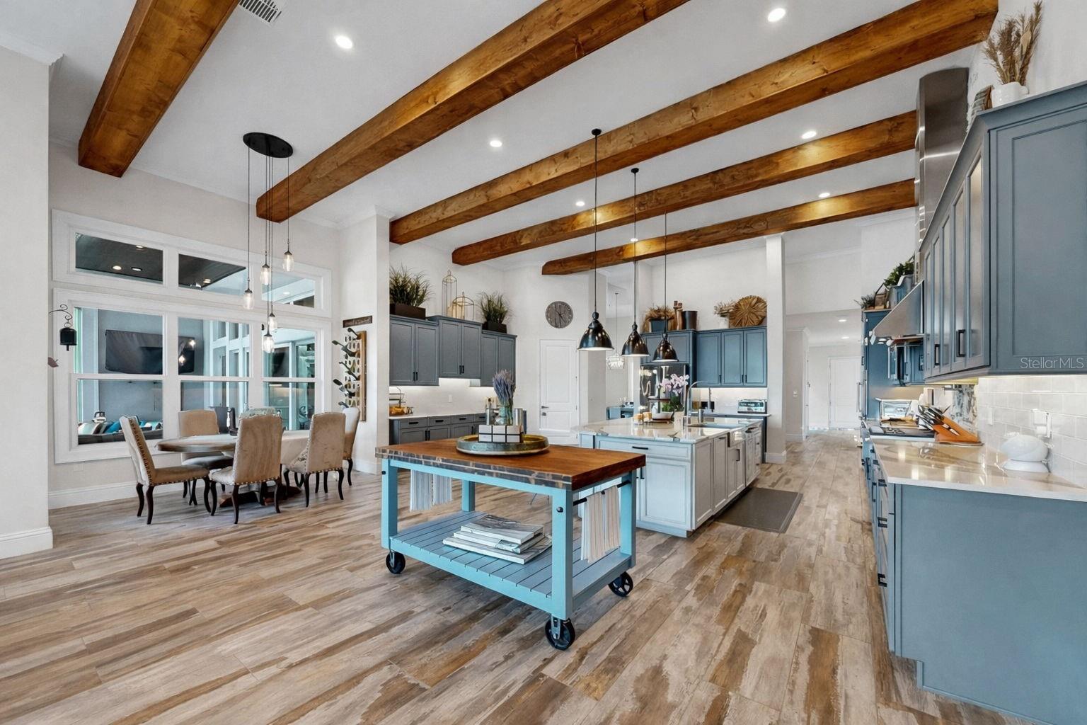 Listing photo id 13 for 813 Manns Harbor Drive