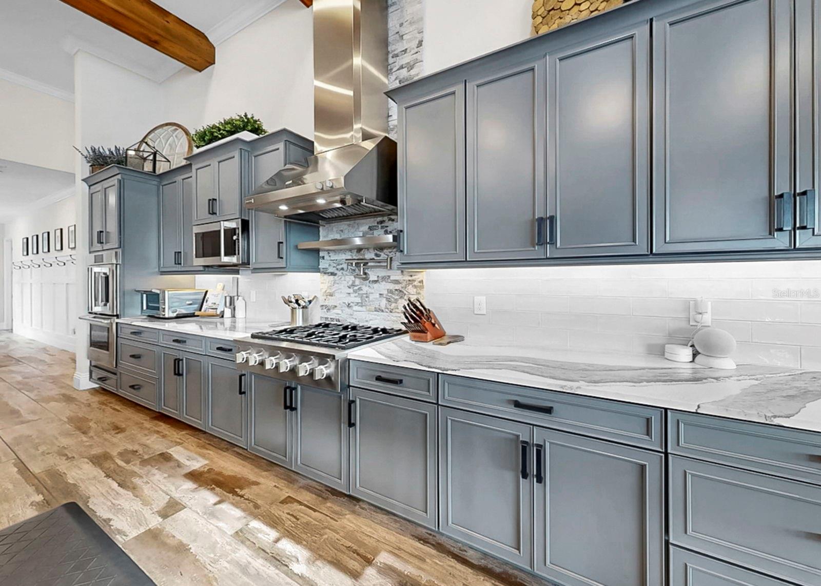 Listing photo id 14 for 813 Manns Harbor Drive