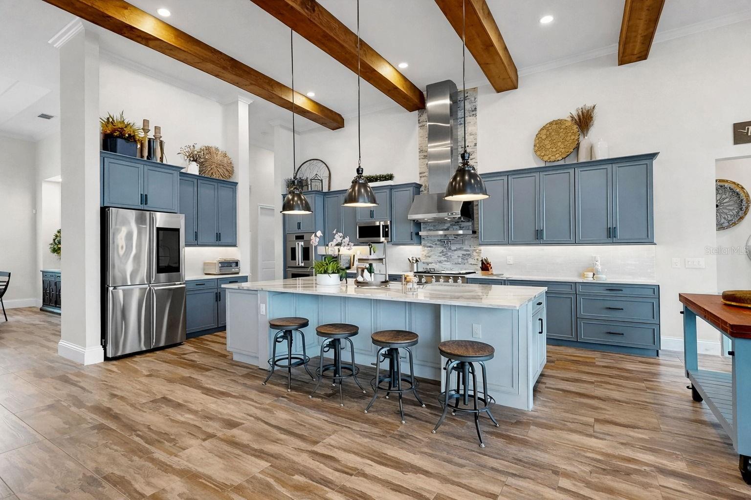 Listing photo id 17 for 813 Manns Harbor Drive