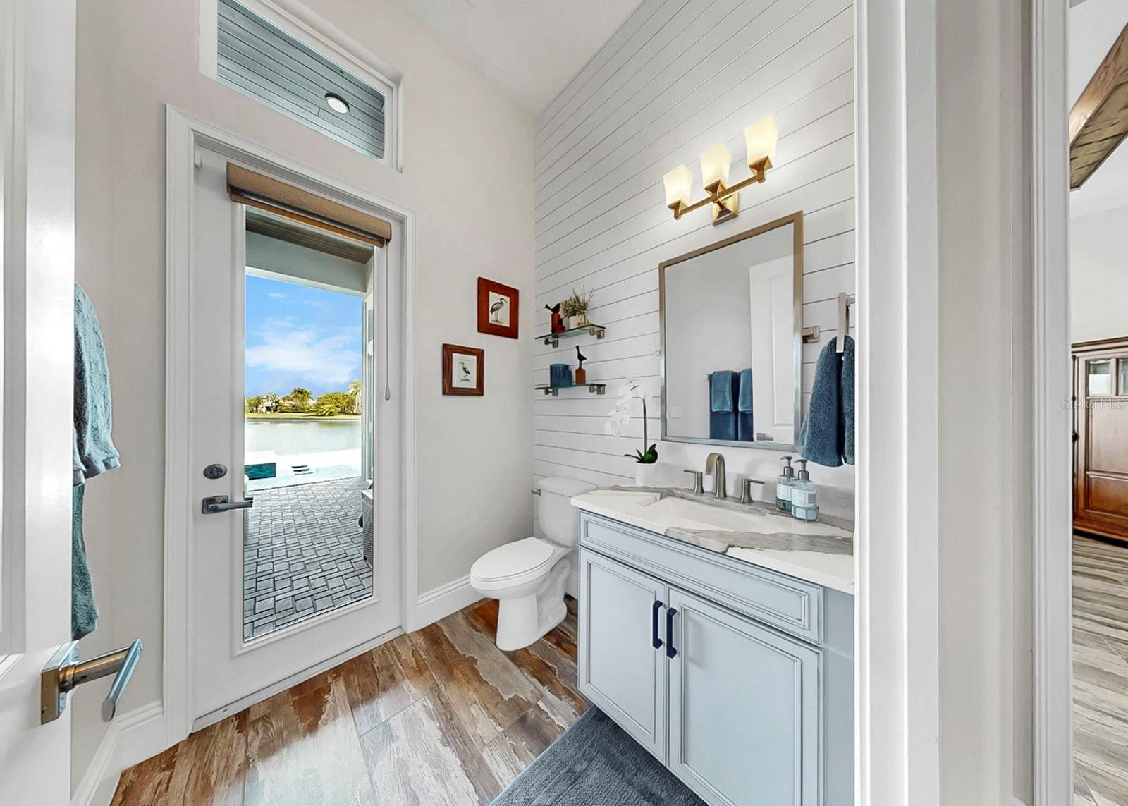 Listing photo id 25 for 813 Manns Harbor Drive