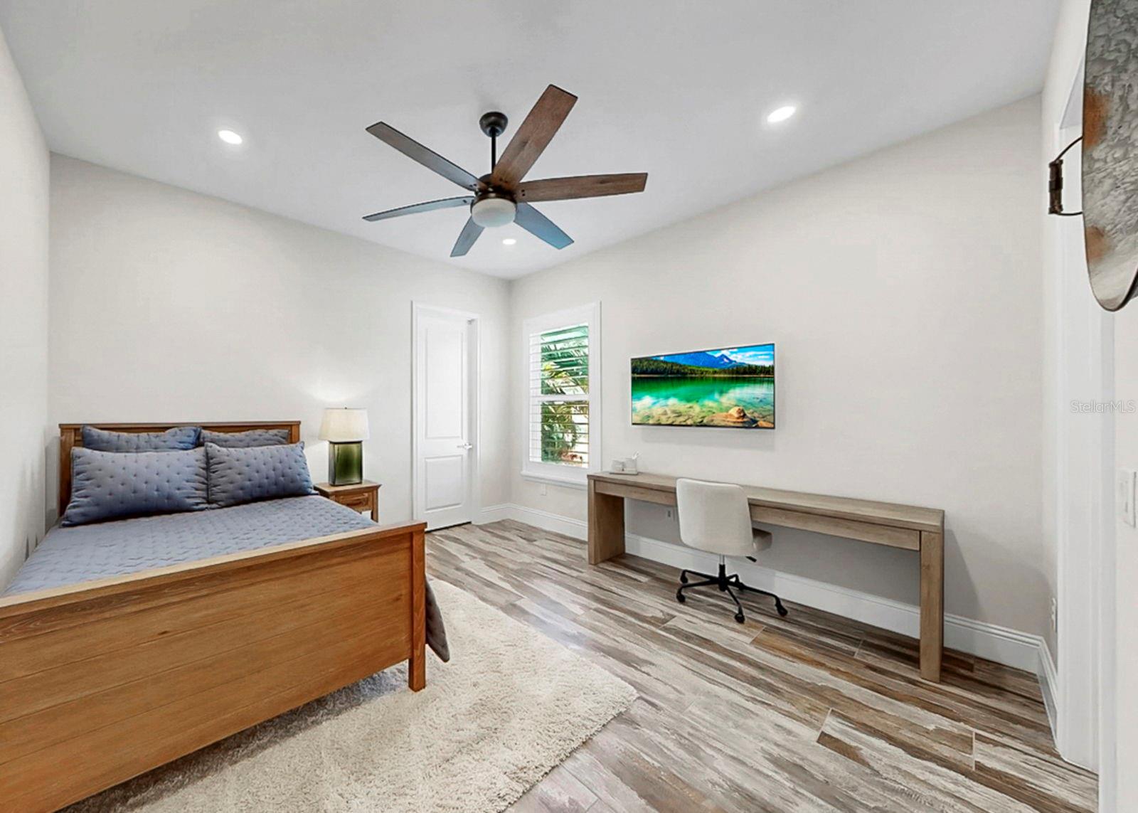 Listing photo id 34 for 813 Manns Harbor Drive