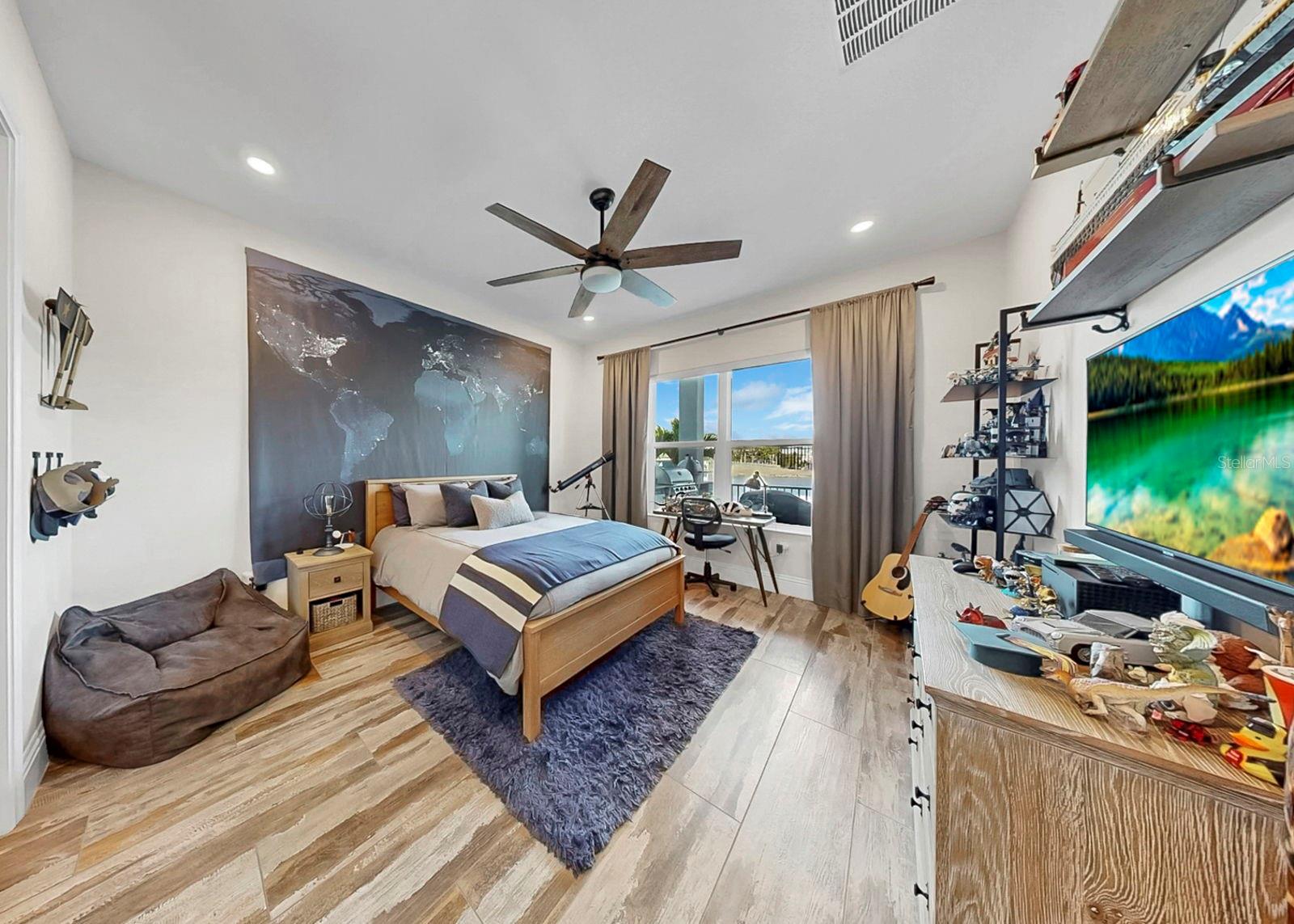 Listing photo id 39 for 813 Manns Harbor Drive