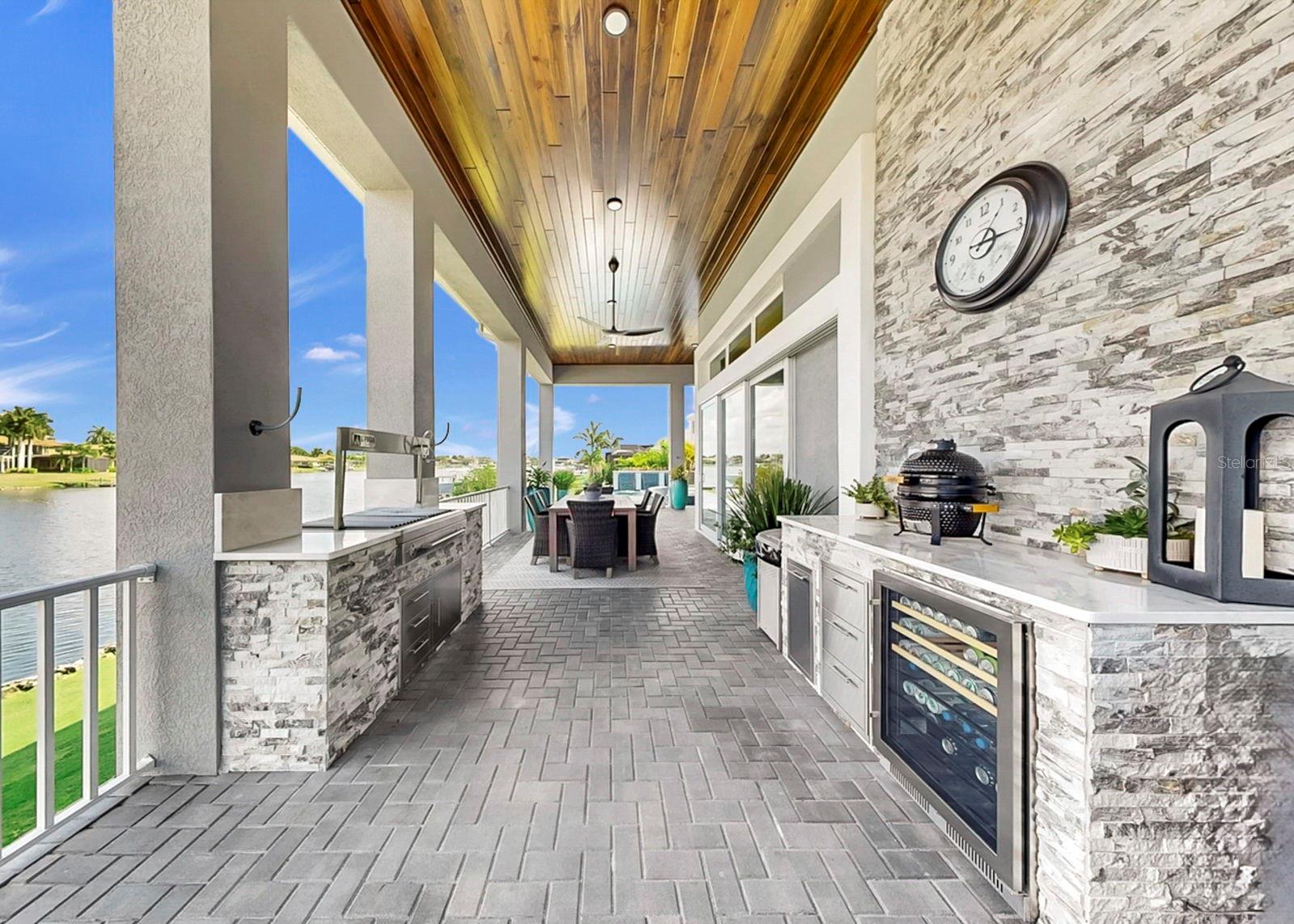 Listing photo id 42 for 813 Manns Harbor Drive