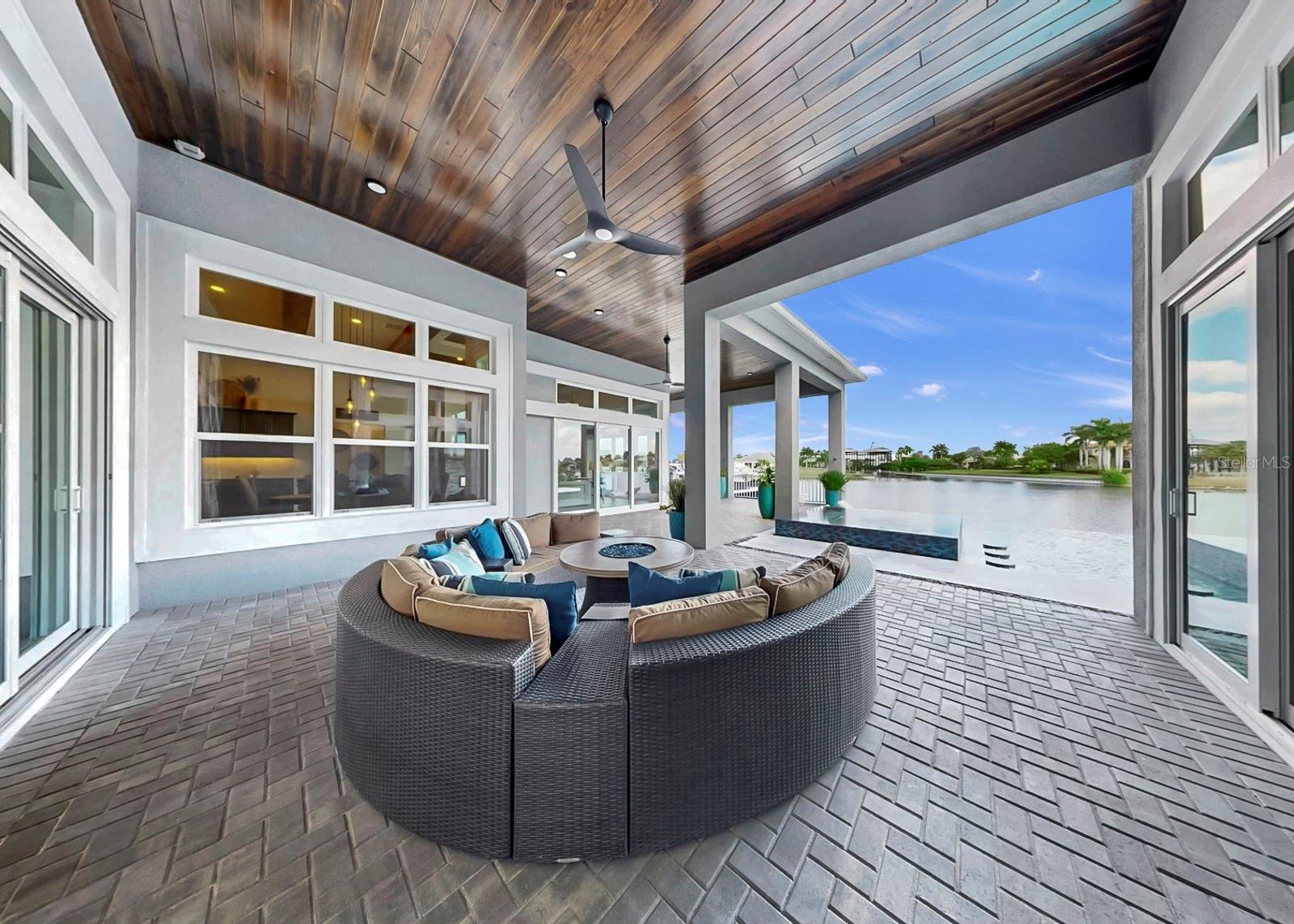 Listing photo id 48 for 813 Manns Harbor Drive