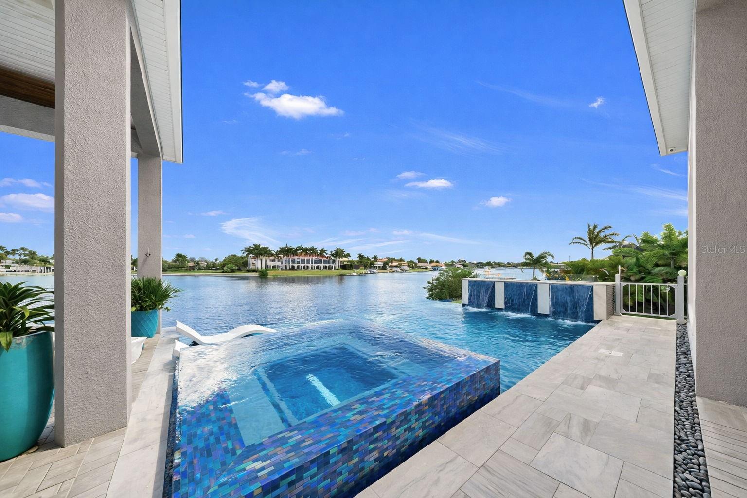 Listing photo id 55 for 813 Manns Harbor Drive