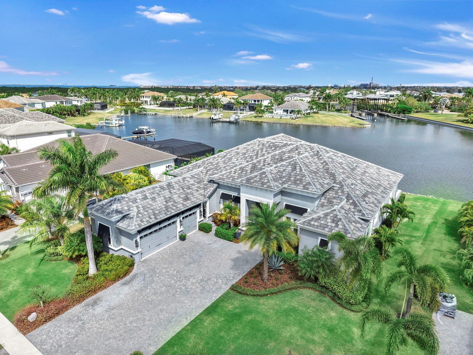 Listing photo id 59 for 813 Manns Harbor Drive