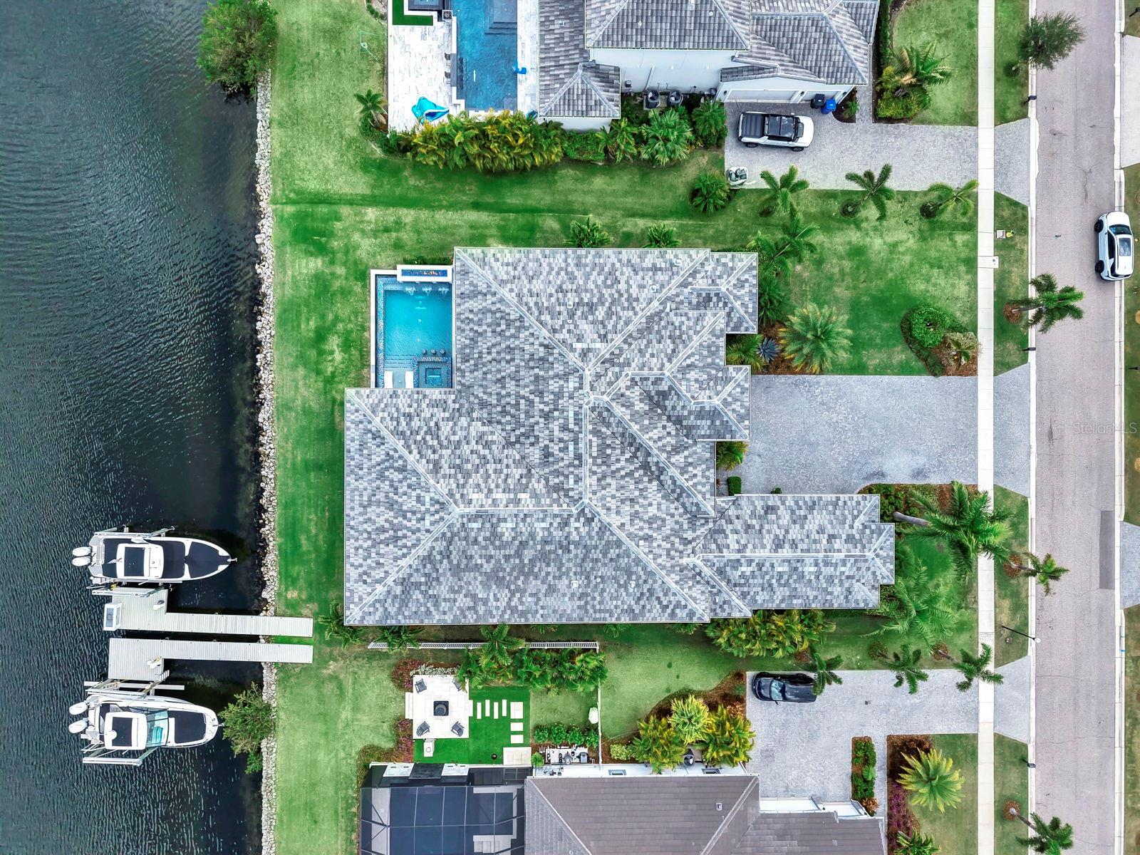 Listing photo id 75 for 813 Manns Harbor Drive