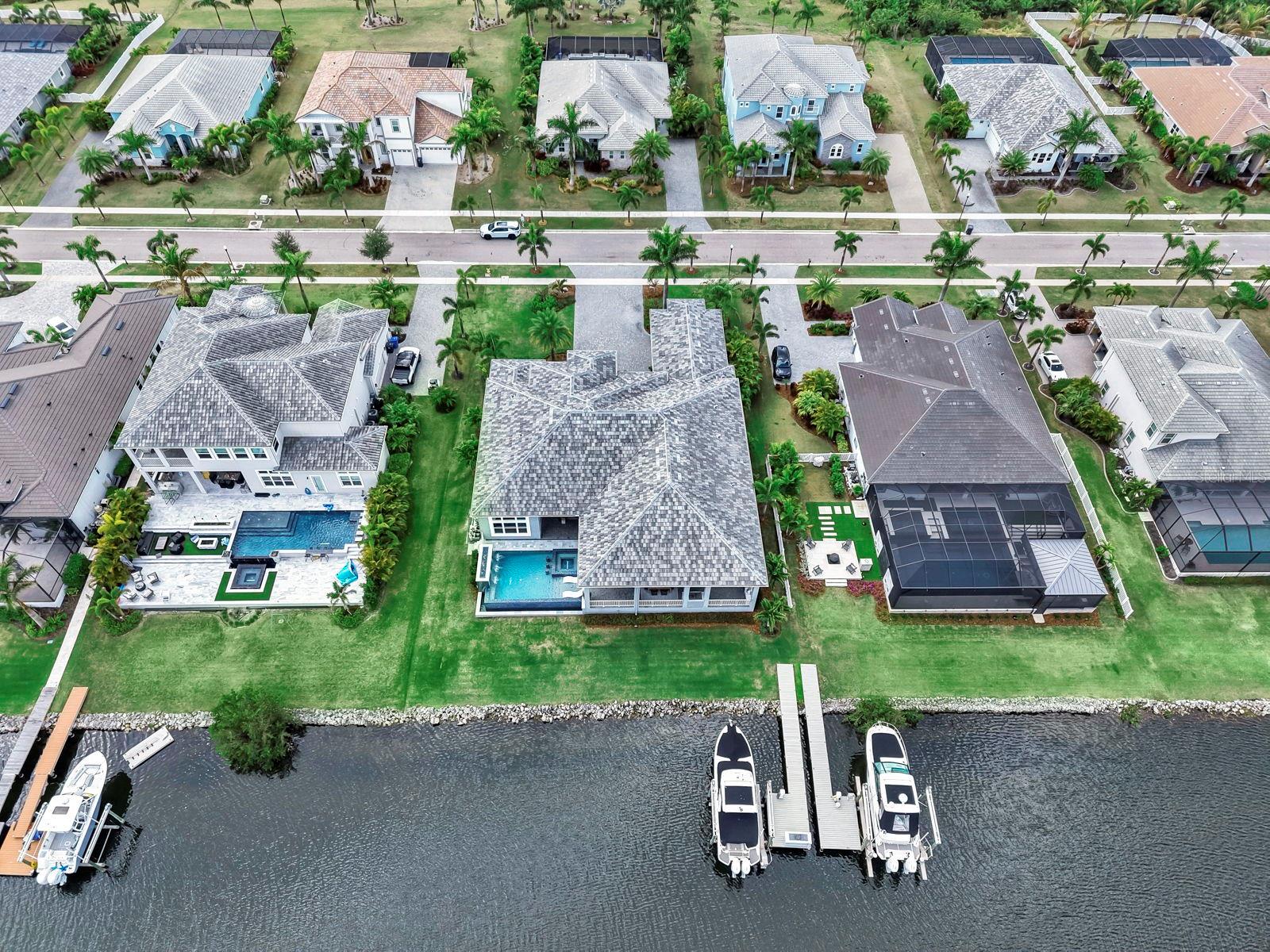 Listing photo id 76 for 813 Manns Harbor Drive