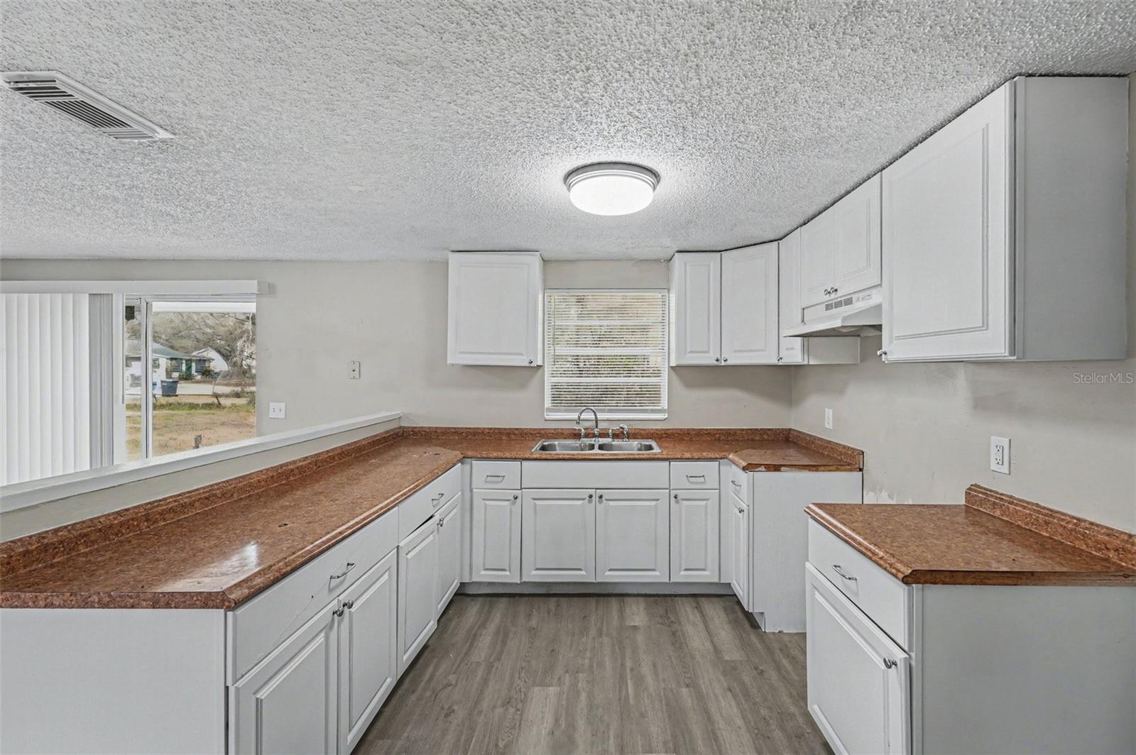 Image 10 of 26 For 6924 21st Avenue