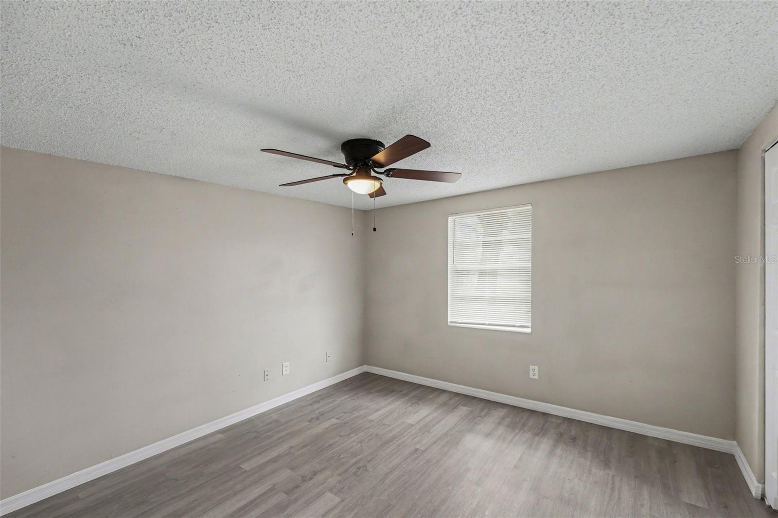 Image 15 of 26 For 6924 21st Avenue