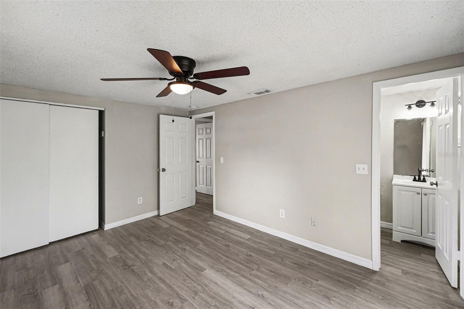 Image 20 of 26 For 6924 21st Avenue