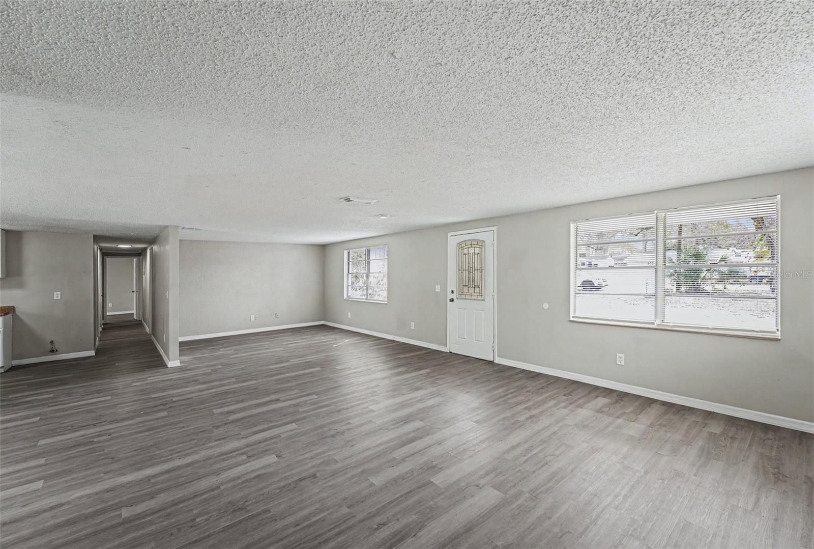 Image 5 of 26 For 6924 21st Avenue