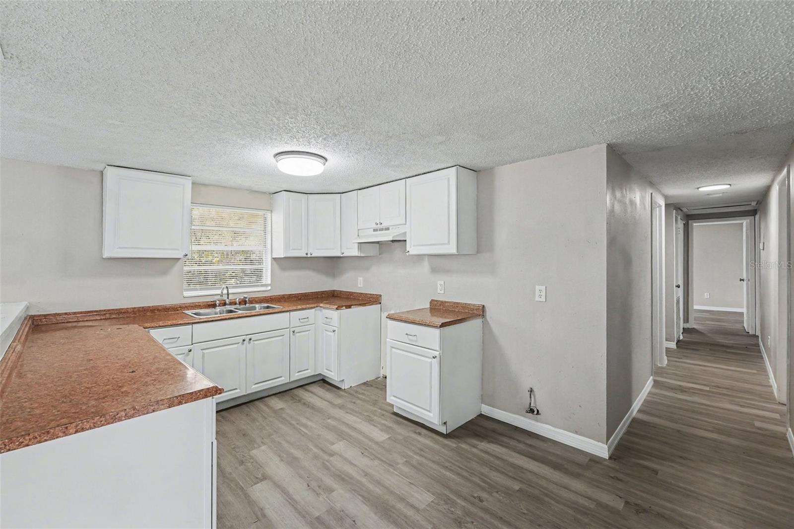 Image 9 of 26 For 6924 21st Avenue