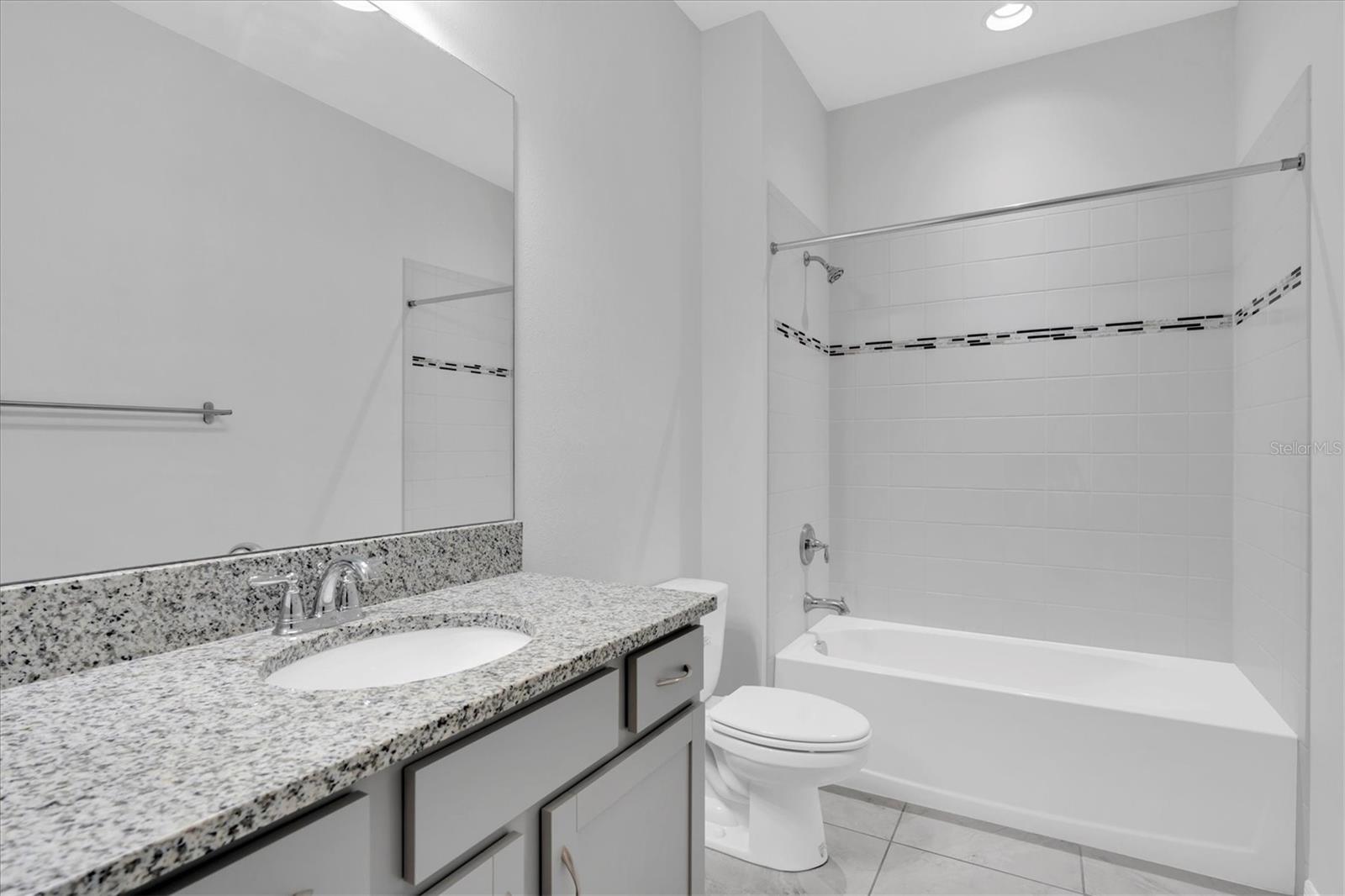 Image 25 of 64 For 13413 Batten Lane