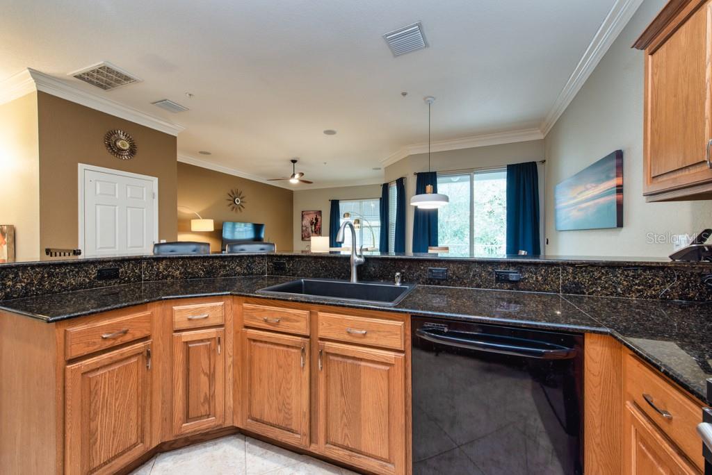 Image 21 of 71 For 1430 Manatee Circle