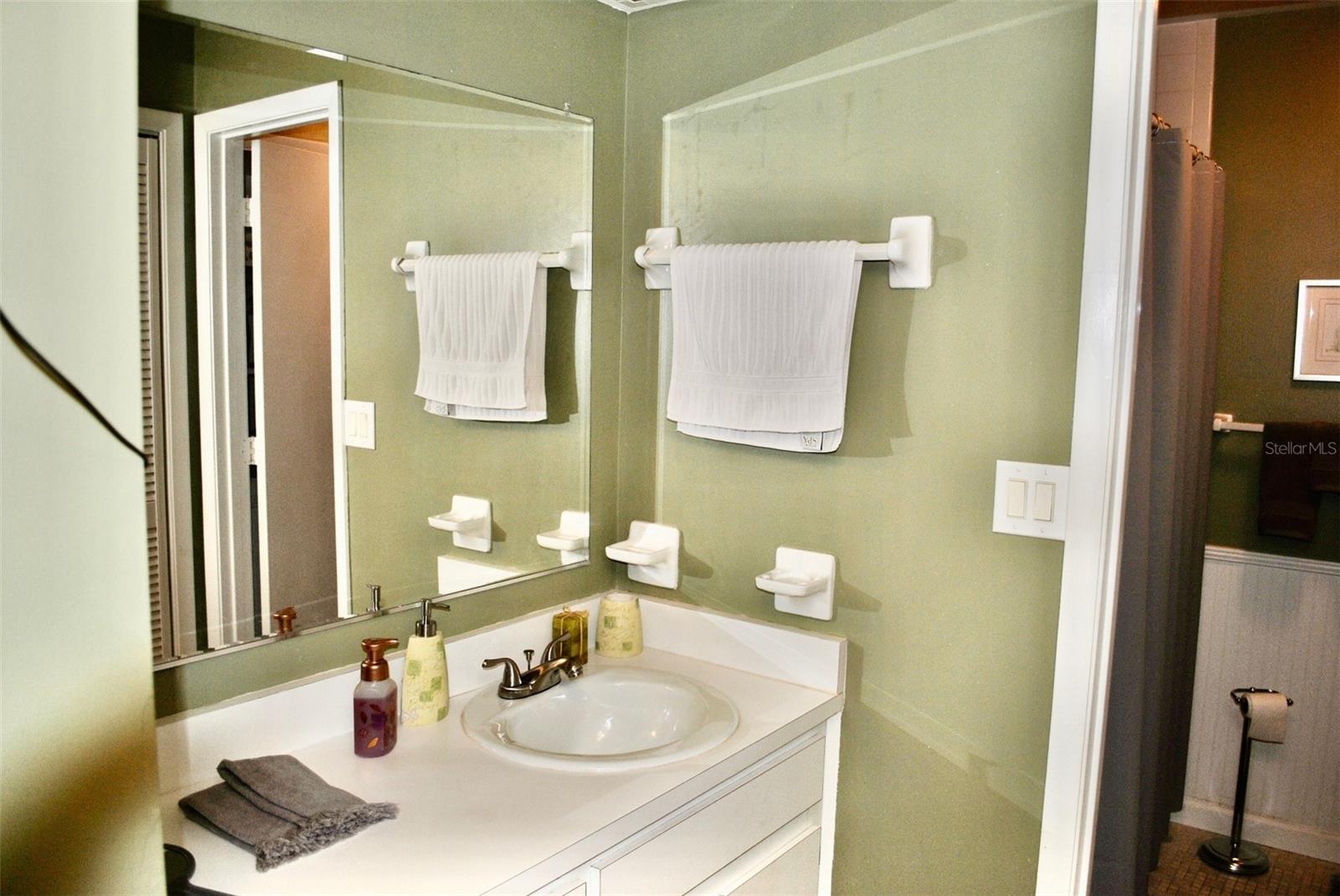 Image 17 of 21 For 80 Lance Court