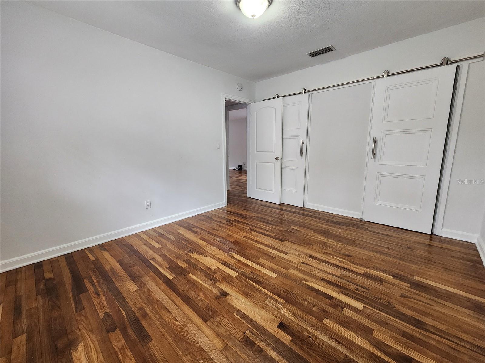 Image 5 of 9 For 3211 Mayflower Street