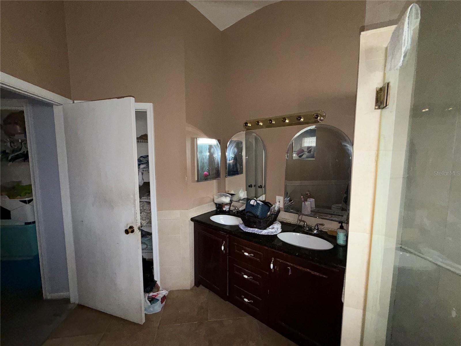 Image 22 of 27 For 19040 54th Avenue