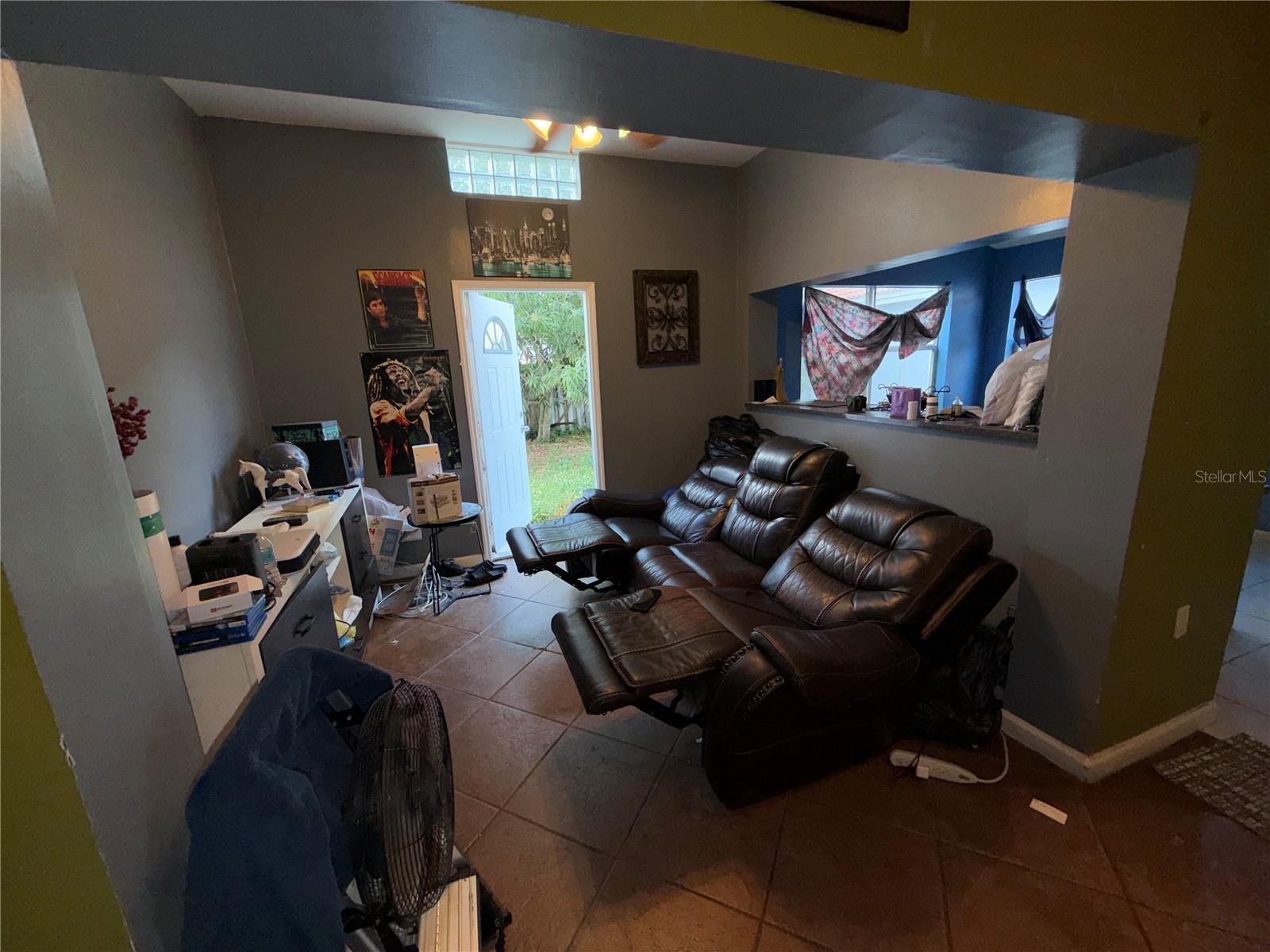 Image 9 of 27 For 19040 54th Avenue