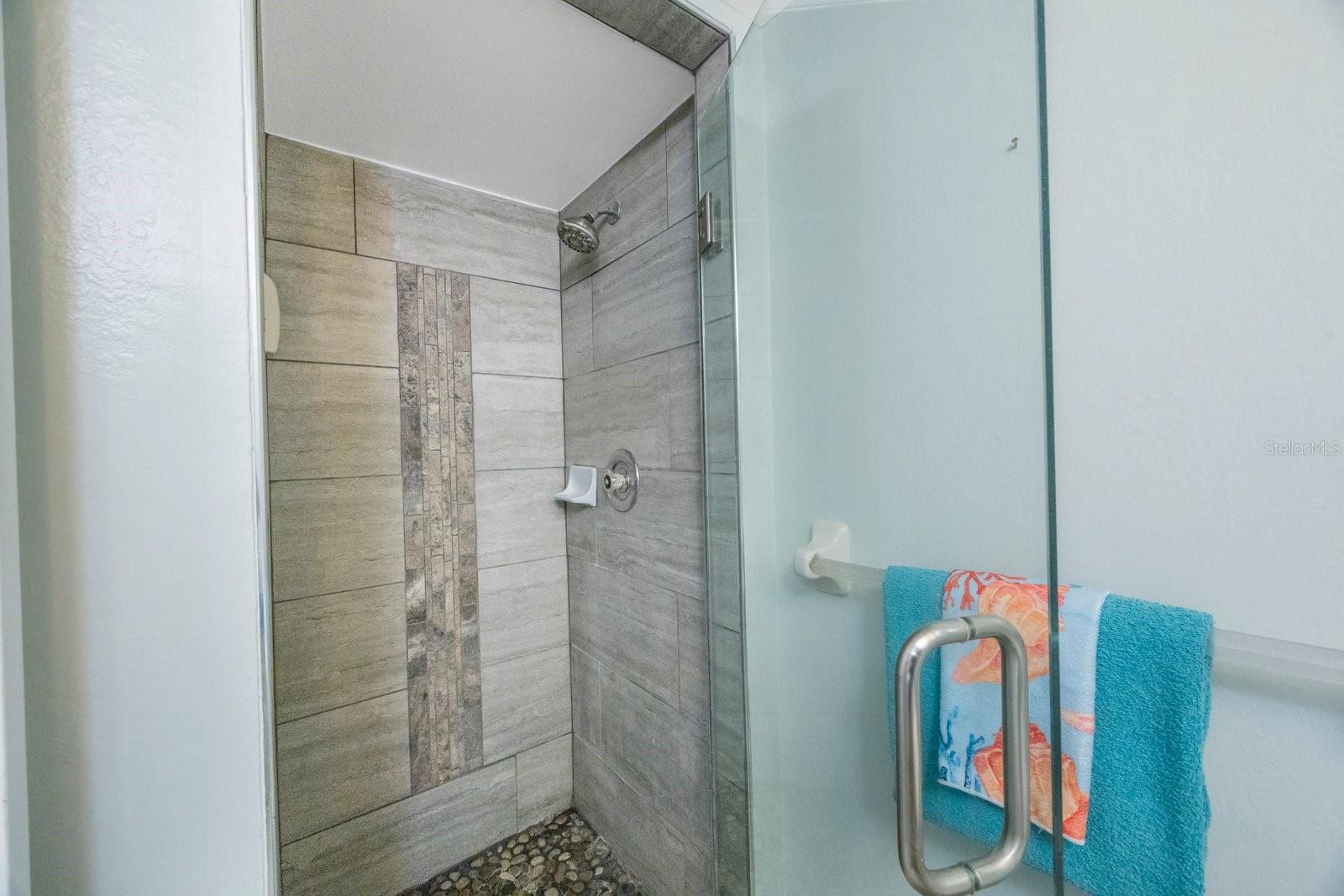 Image 31 of 43 For 1125 Pinellas Bayway S 305