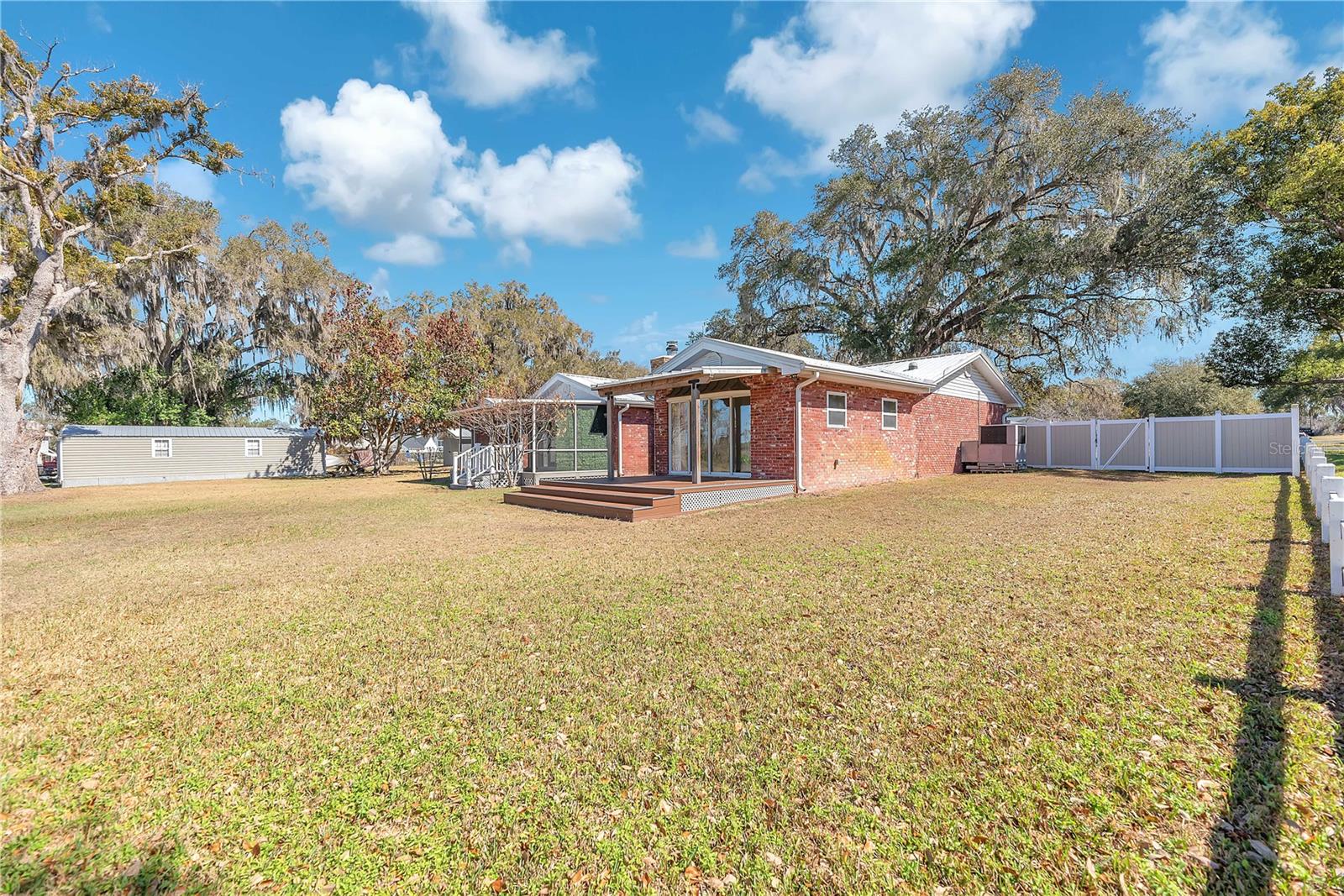 Image 38 of 64 For 2004 Capri Road