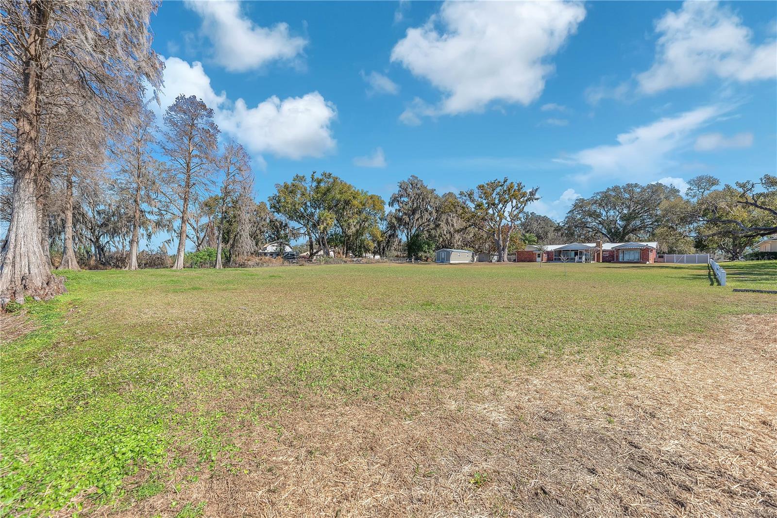 Image 44 of 64 For 2004 Capri Road