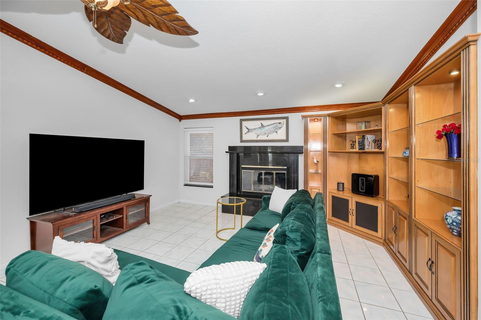 Image 20 of 53 For 1665 Shaker Lane