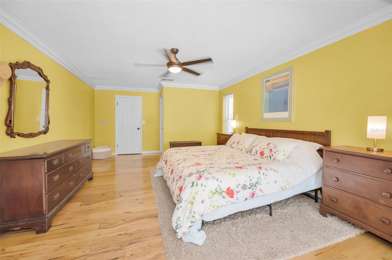 Image 25 of 53 For 1665 Shaker Lane