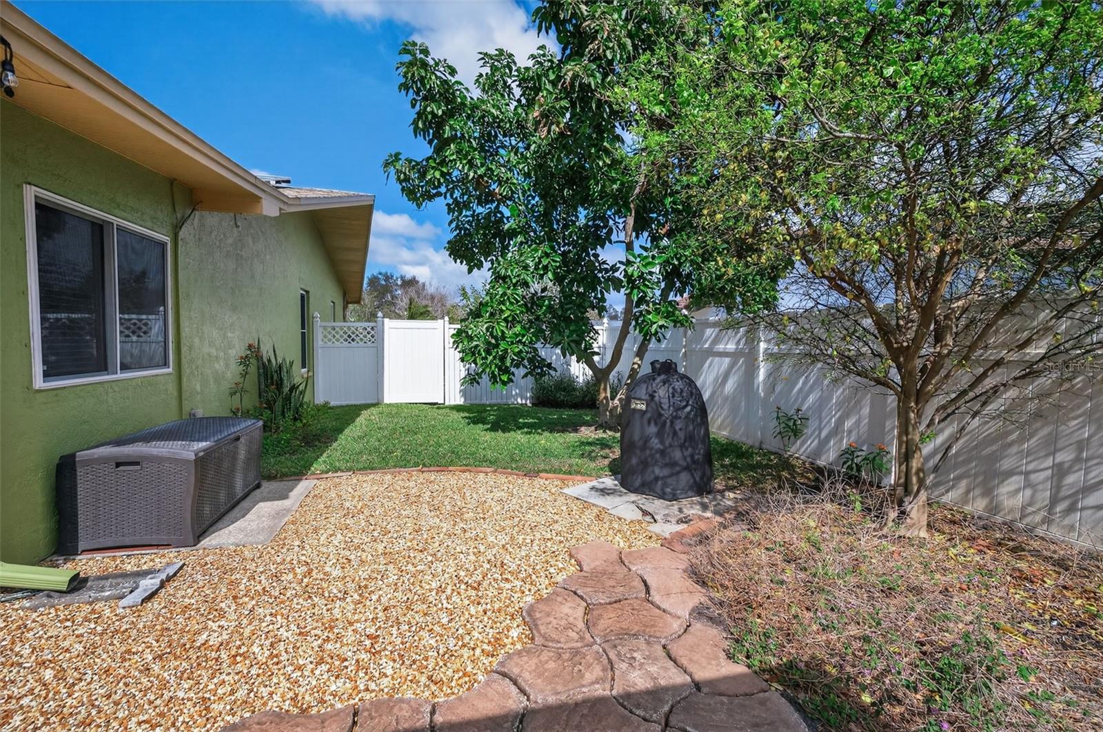 Image 40 of 53 For 1665 Shaker Lane