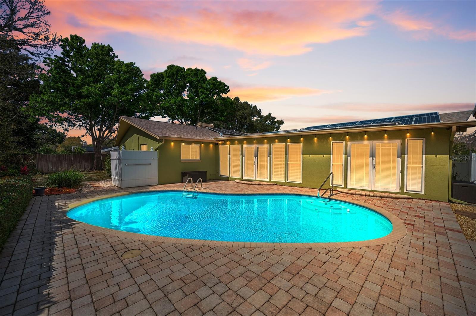 Image 43 of 53 For 1665 Shaker Lane