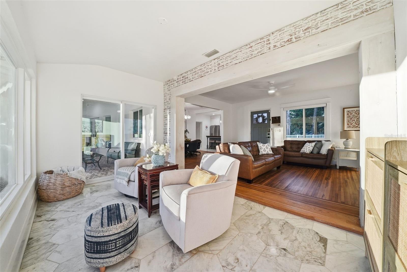 Image 12 of 68 For 344 Rio Vista Court