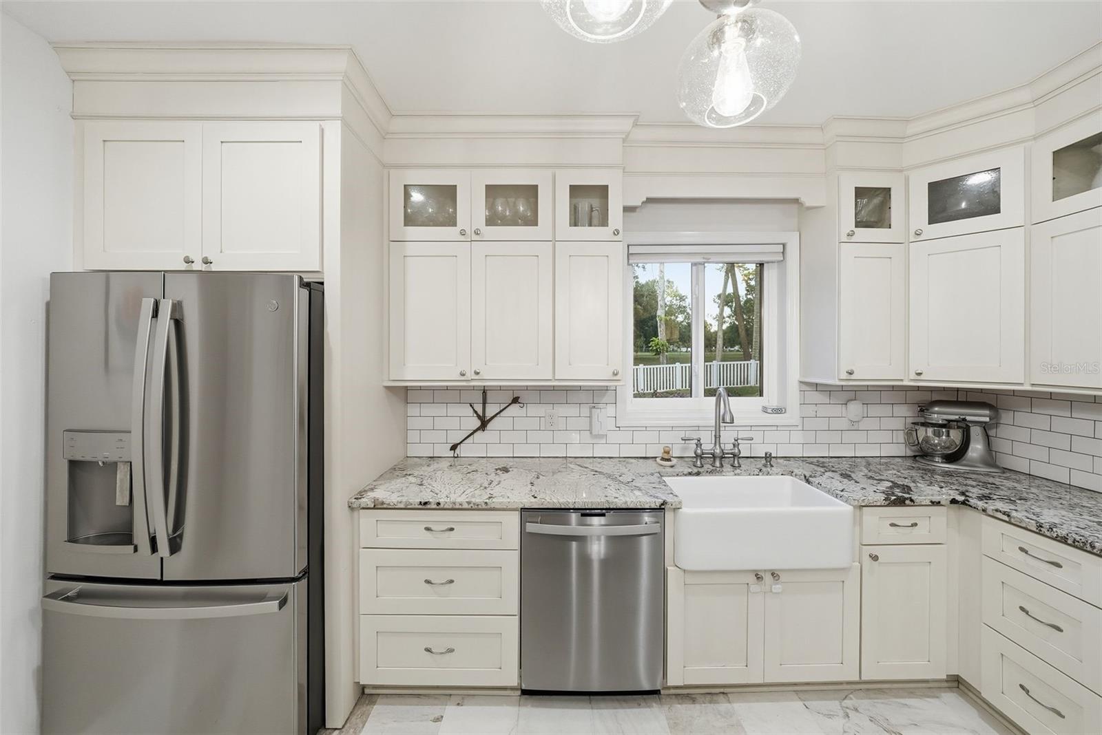 Image 18 of 68 For 344 Rio Vista Court