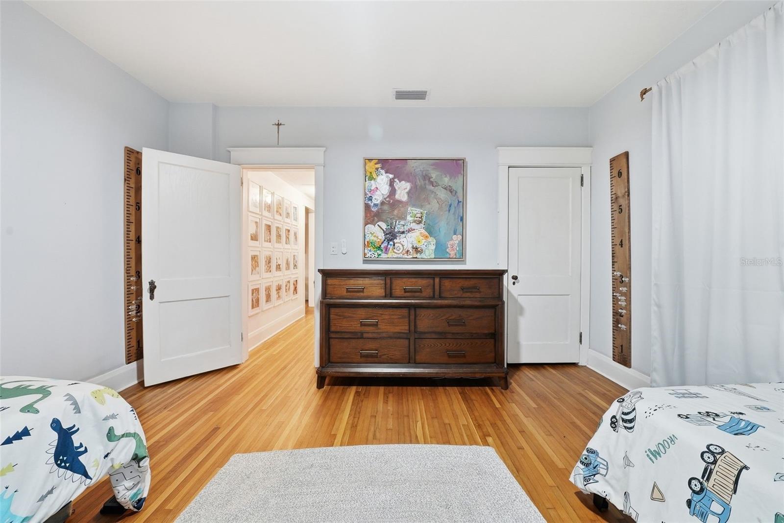 Image 38 of 68 For 344 Rio Vista Court