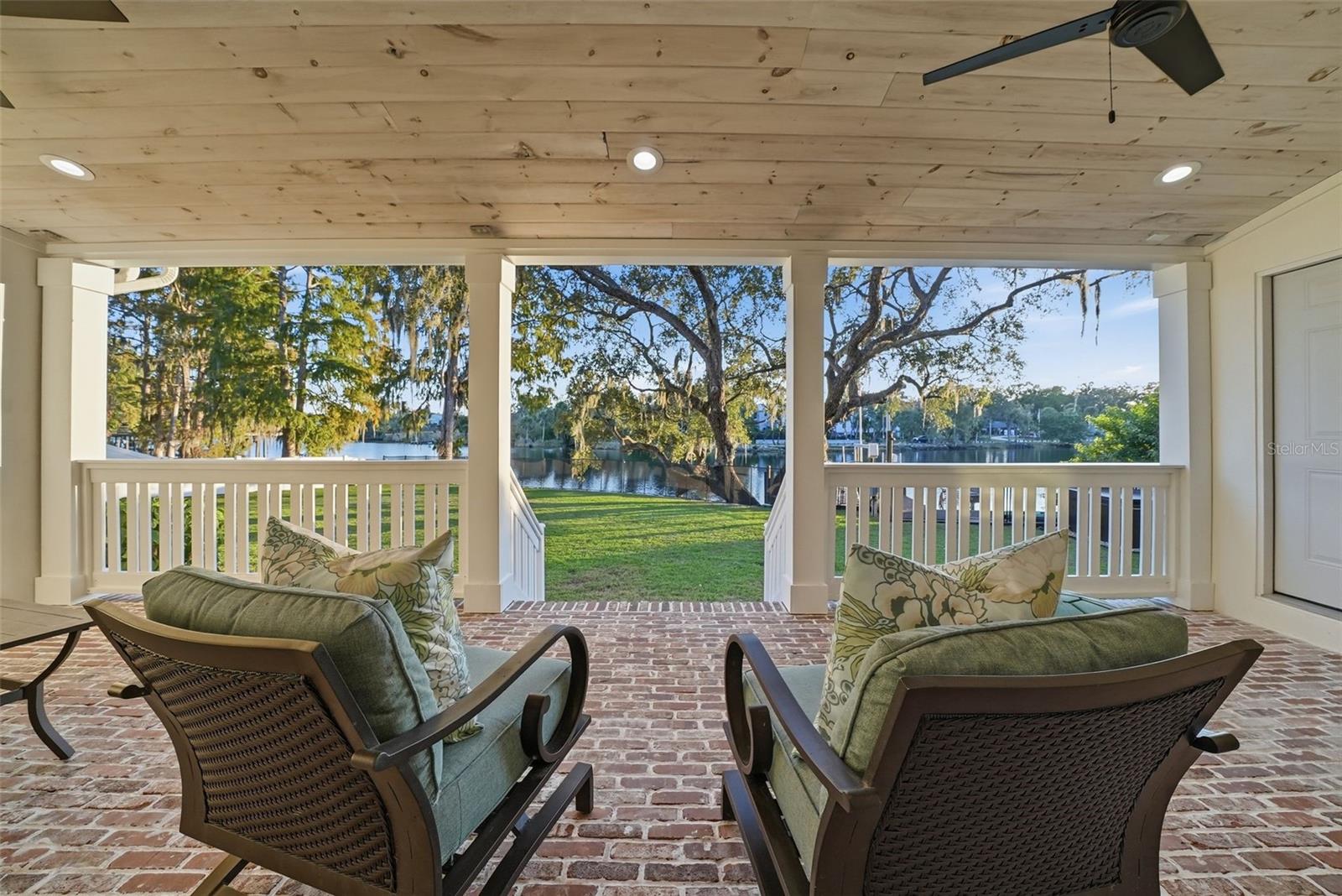 Image 42 of 68 For 344 Rio Vista Court