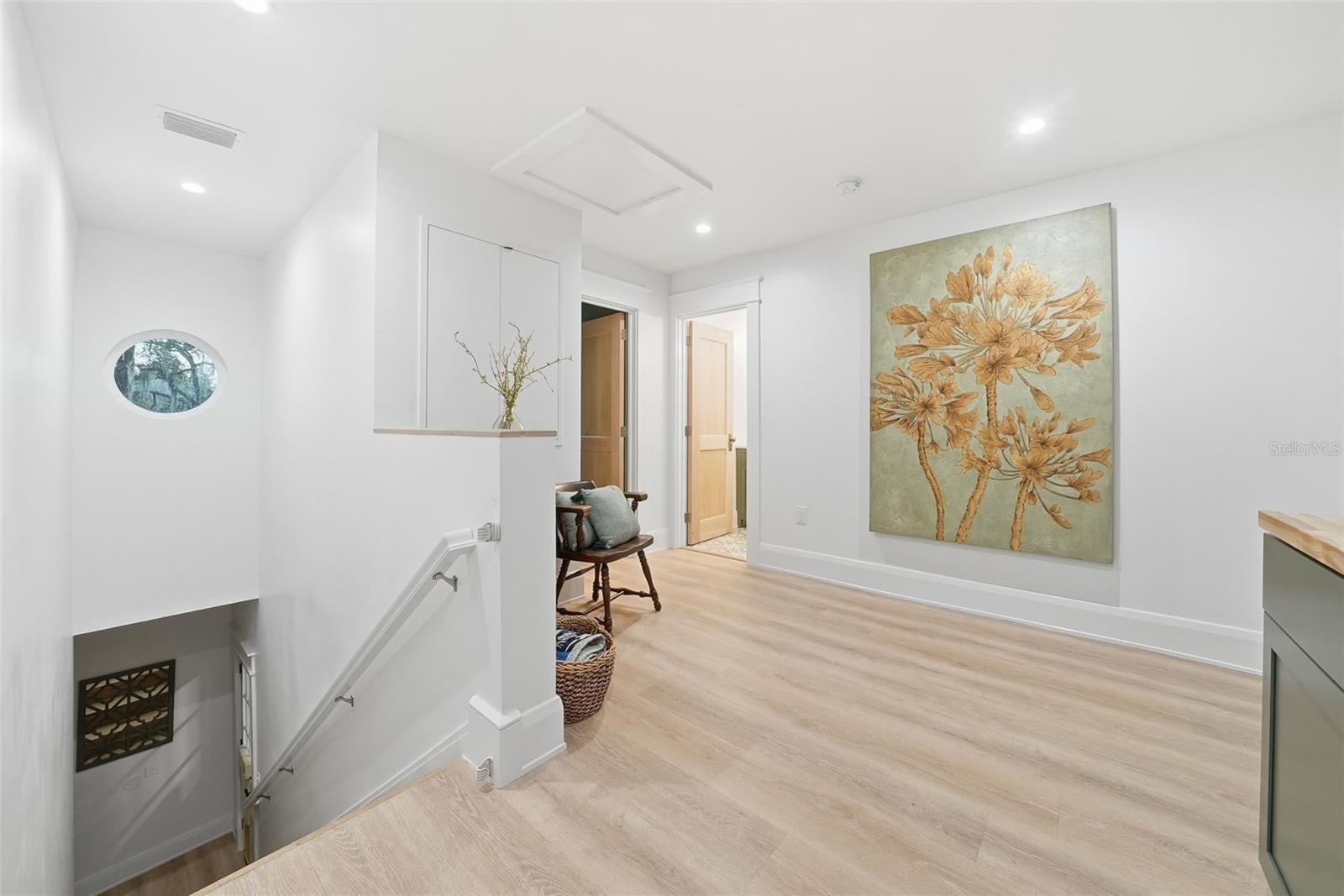 Image 44 of 68 For 344 Rio Vista Court