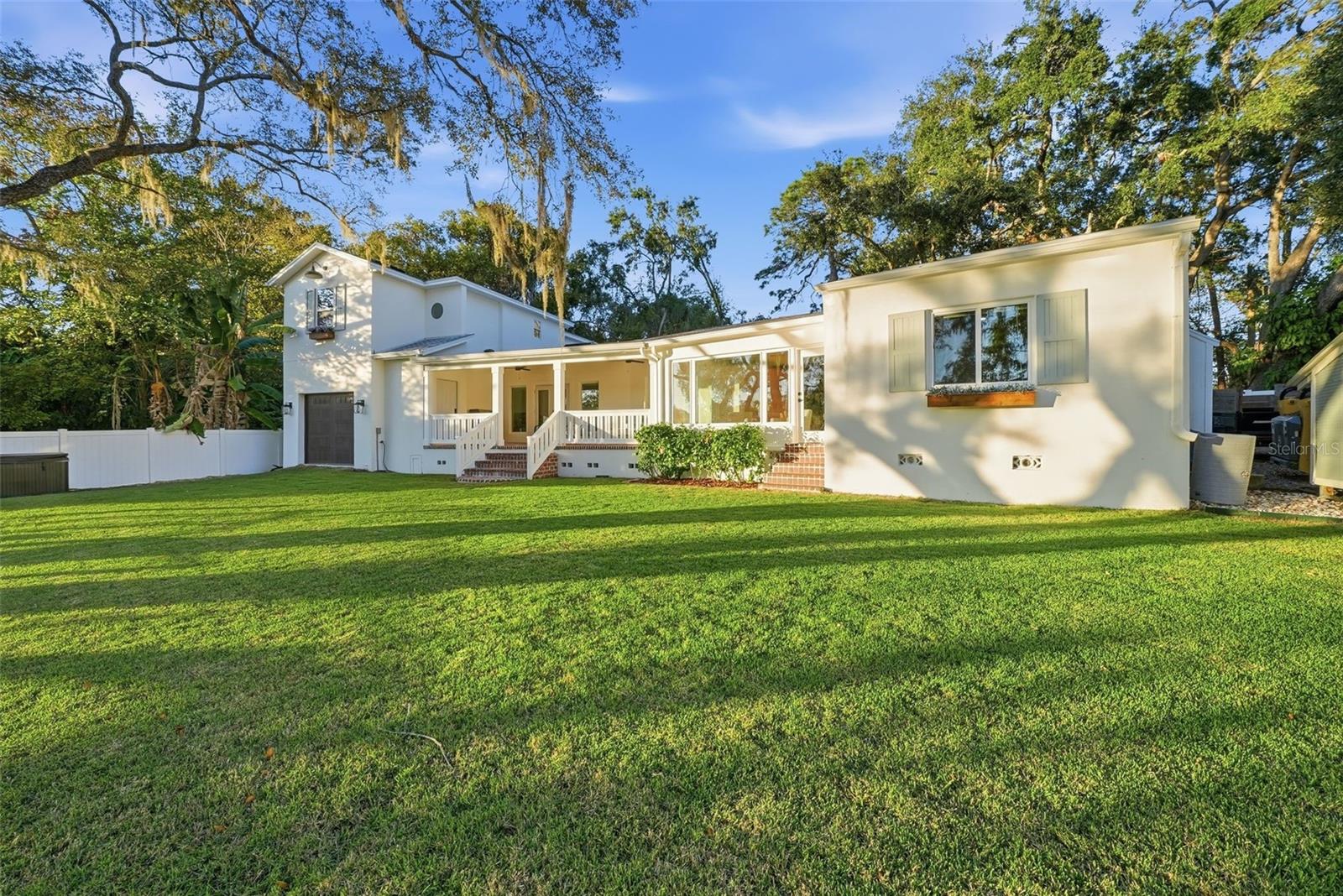 Image 6 of 68 For 344 Rio Vista Court