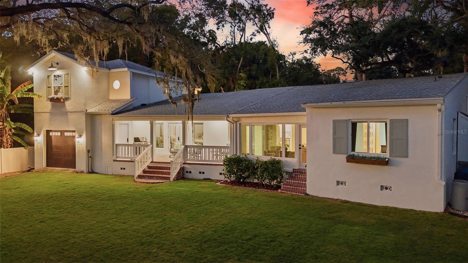 Image 8 of 68 For 344 Rio Vista Court