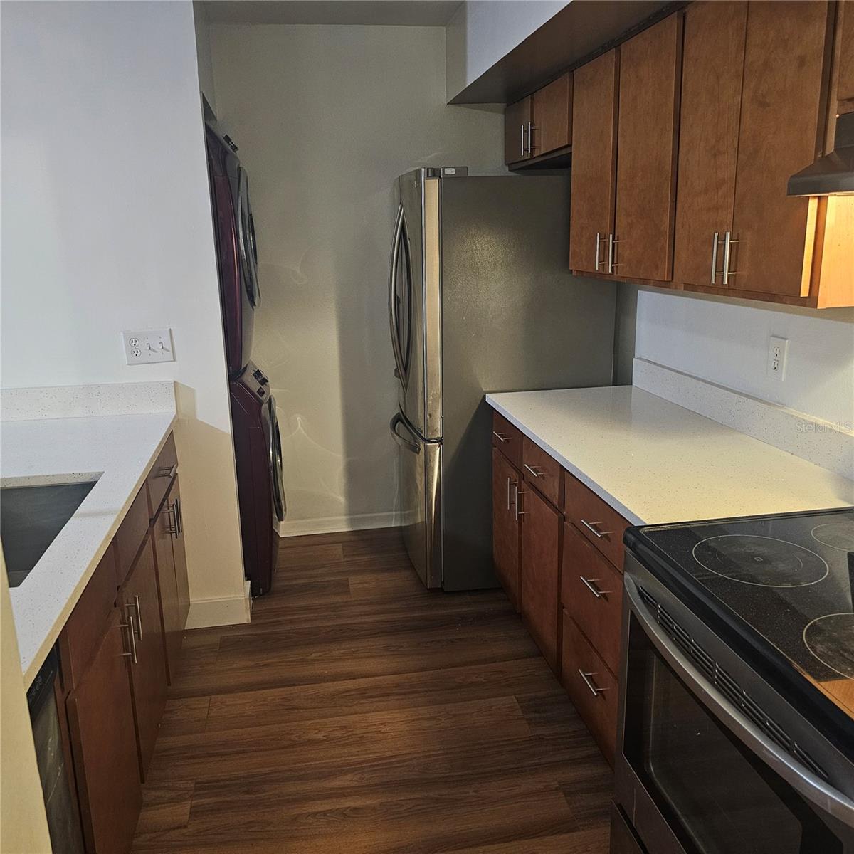 Image 13 of 24 For 13608 Village Drive 6204