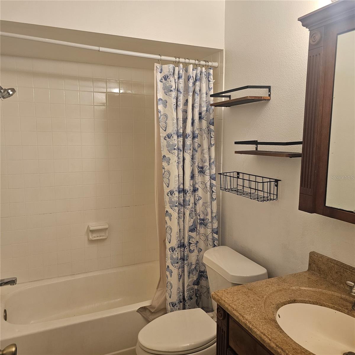 Image 16 of 24 For 13608 Village Drive 6204