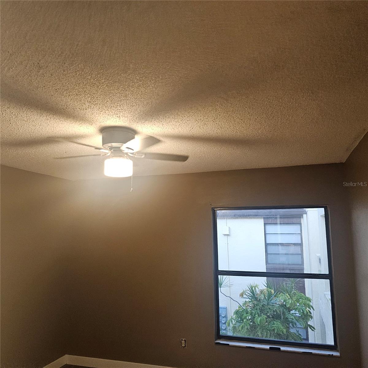 Image 8 of 24 For 13608 Village Drive 6204