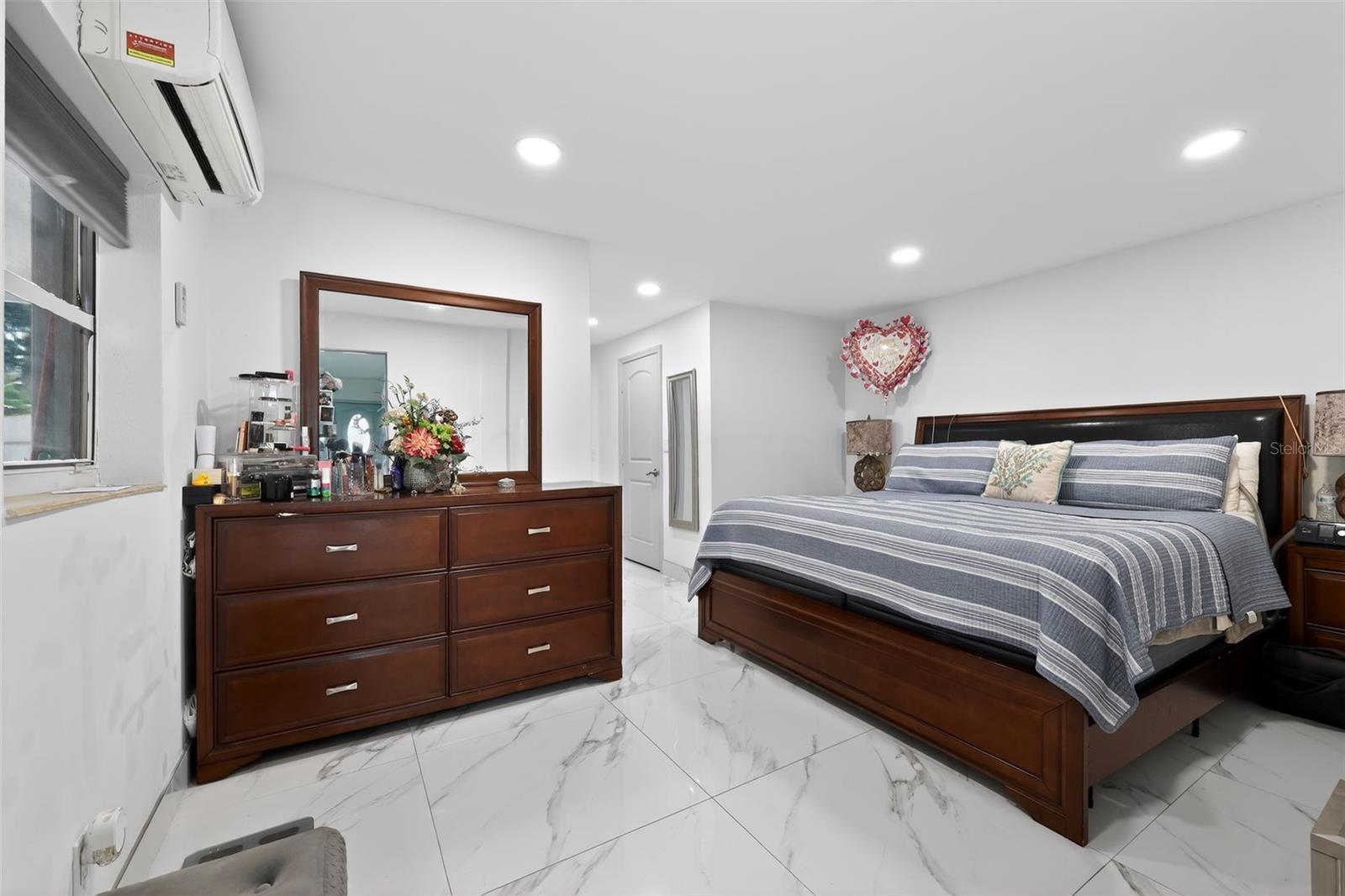 Image 10 of 30 For 2538 Sherman Street