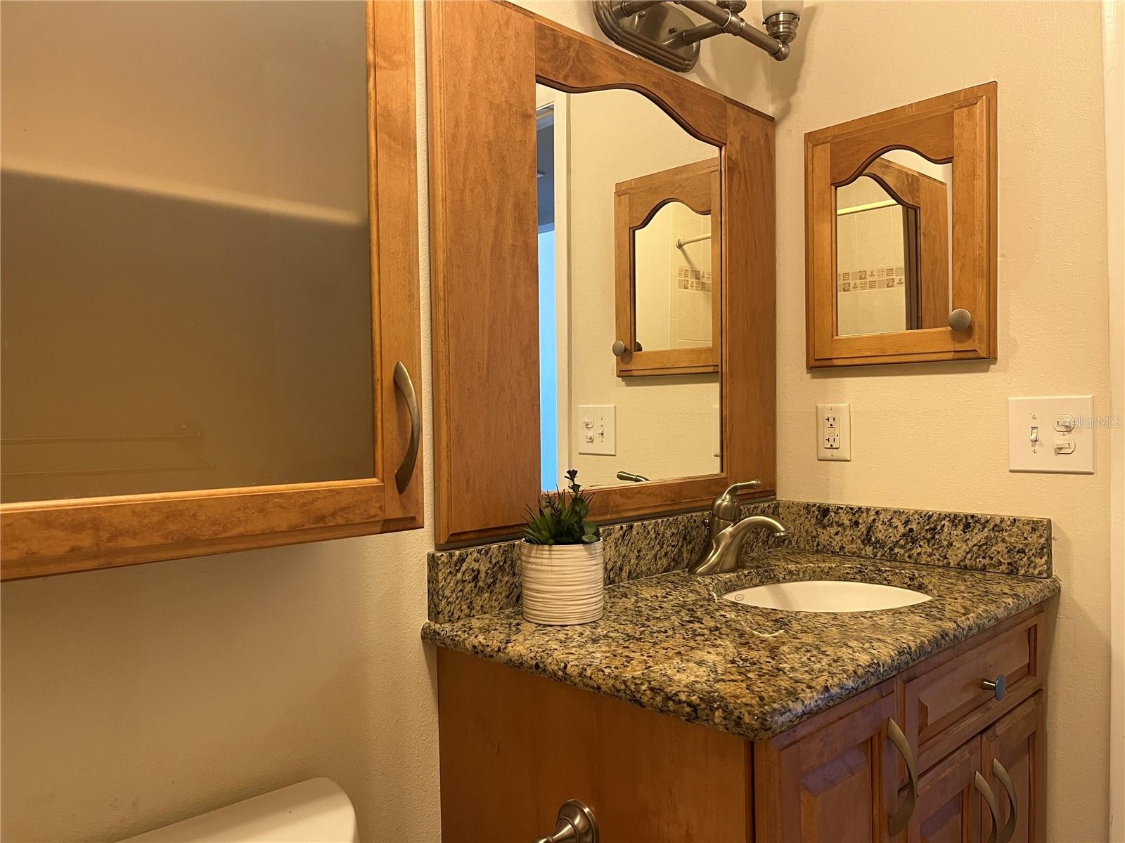 Image 14 of 27 For 3160 Highlands Boulevard 3160