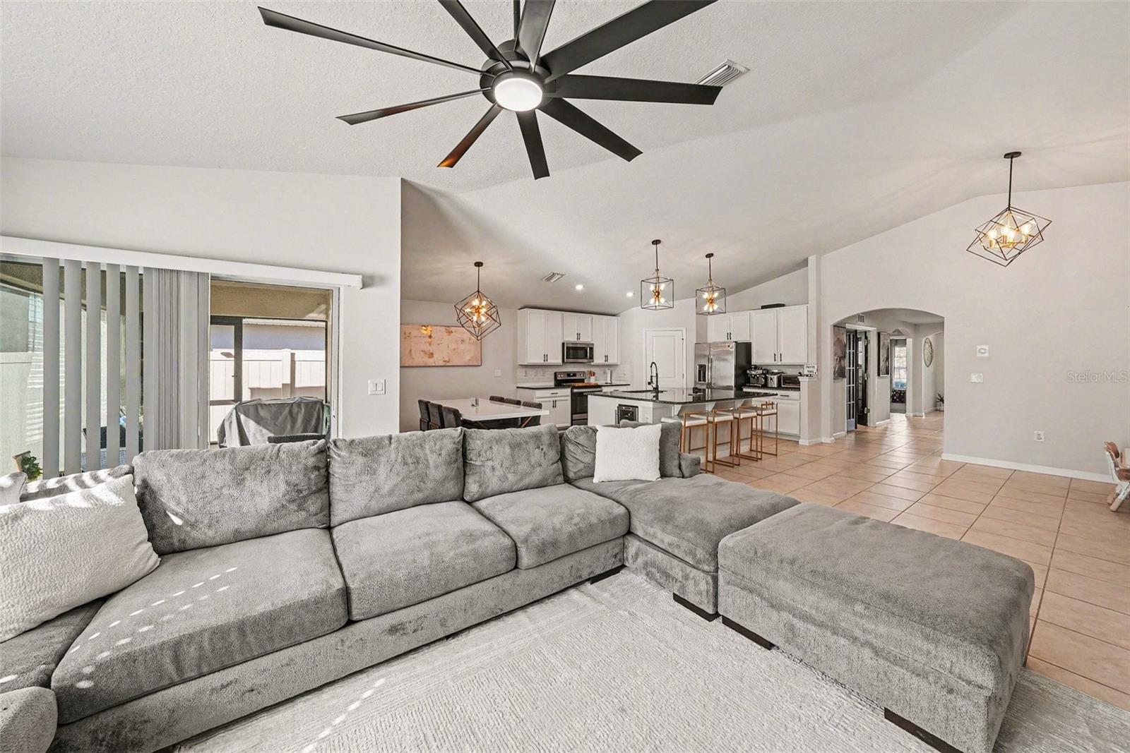 Image 10 of 32 For 18400 Hunters Meadow Walk