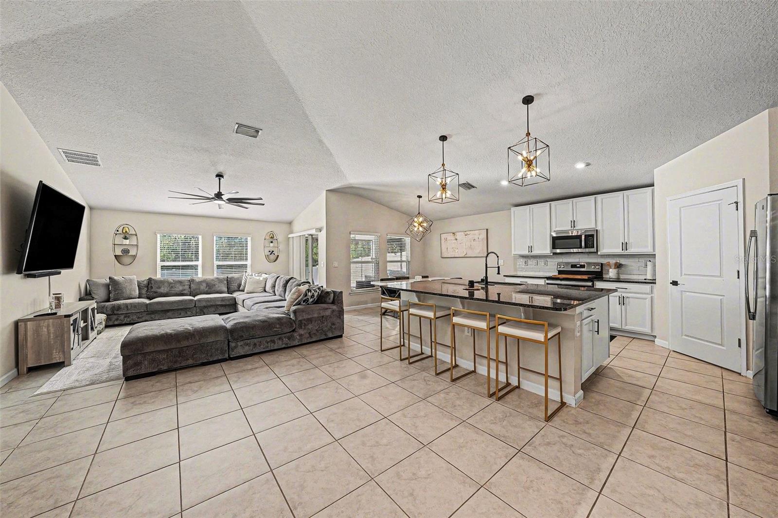 Image 12 of 32 For 18400 Hunters Meadow Walk