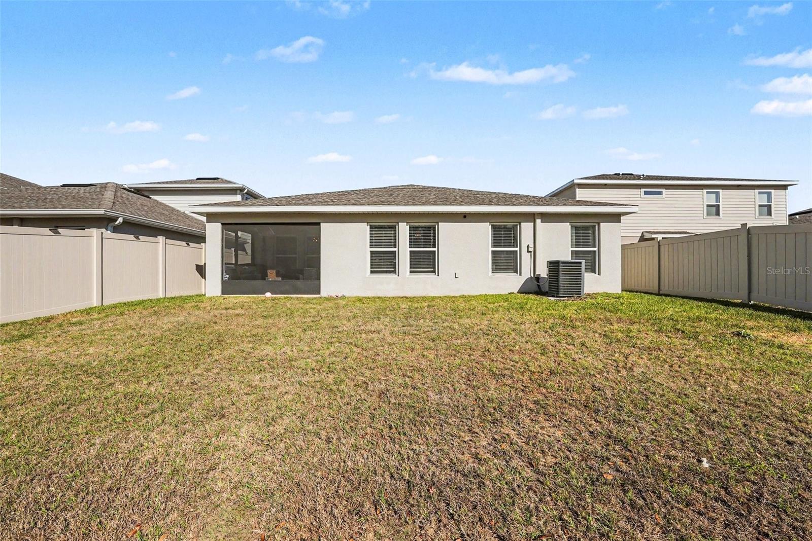 Image 25 of 32 For 18400 Hunters Meadow Walk