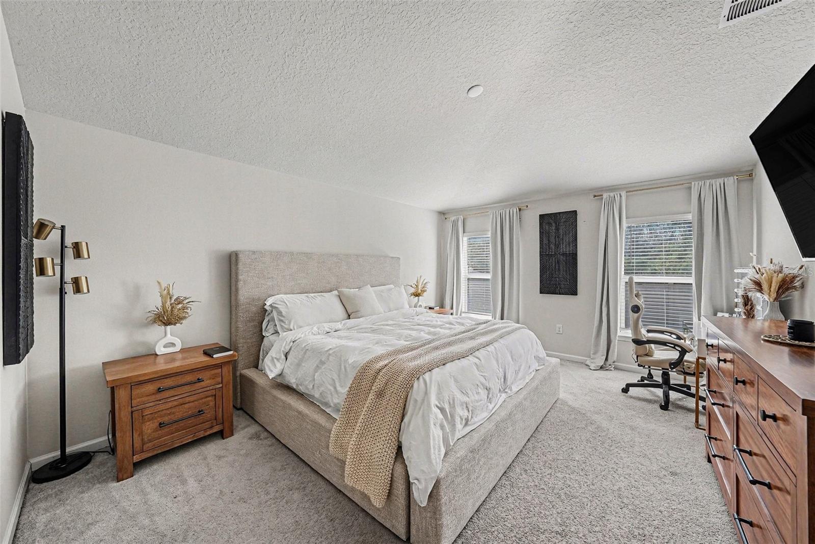 Image 3 of 32 For 18400 Hunters Meadow Walk